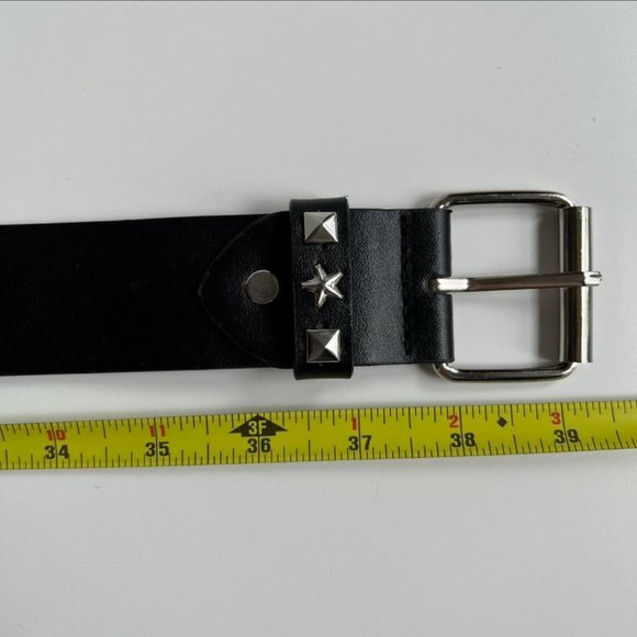 Y2K 2000s star pyramid studded black and silver grunge emo belt - Picture 7 of 8